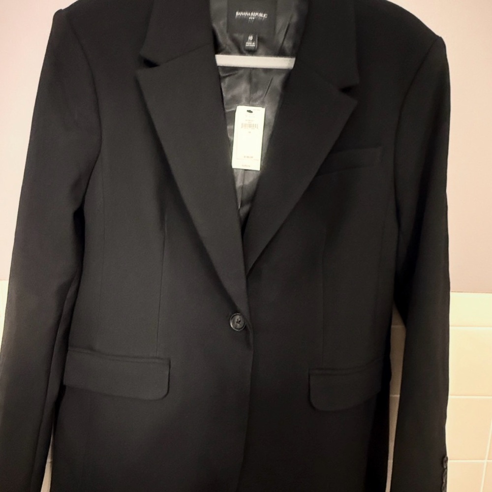 NWT Banana Republic Classic Black Blazer
